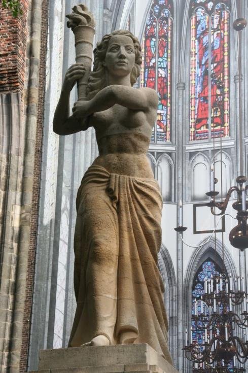 Het vrijheidsbeeld op het Domplein